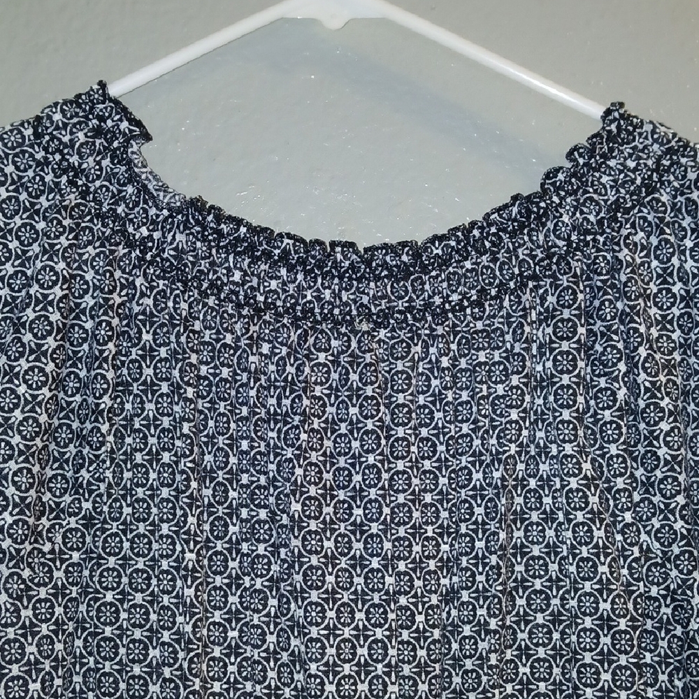 Faded Glory Blue Patterned Top - Picture 7 of 7